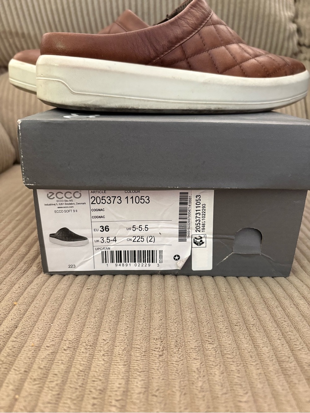 ECCO Quilted Leather Slip-On Mule in Cognac Brown Size 5-5.5 Gently Worn - Picture 2 of 5